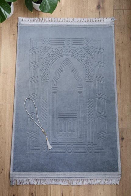 Thick Padded Velvet Prayer Rug